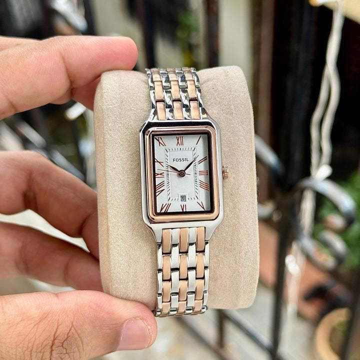 FOSSIL LADIES WATCH