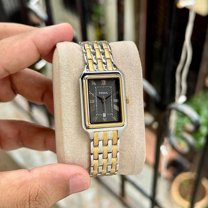 FOSSIL LADIES WATCH